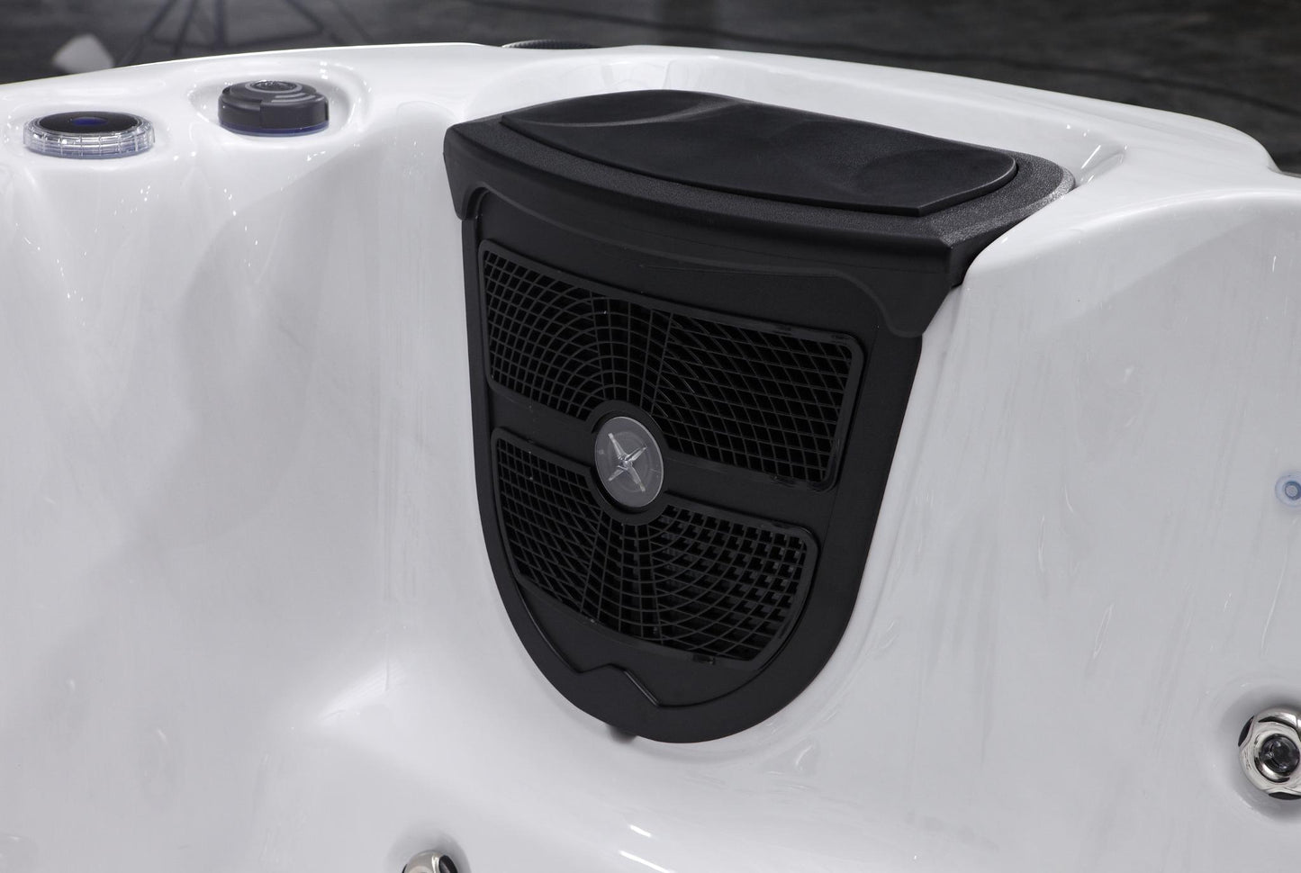 Superior Wellness 6 Seater Hot Tub- Zenith - Everything Wellness