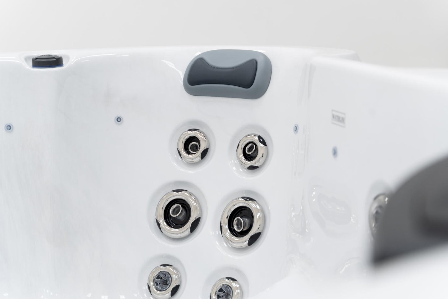 Superior Wellness 7 Seater Hot Tub - Haven - Everything Wellness