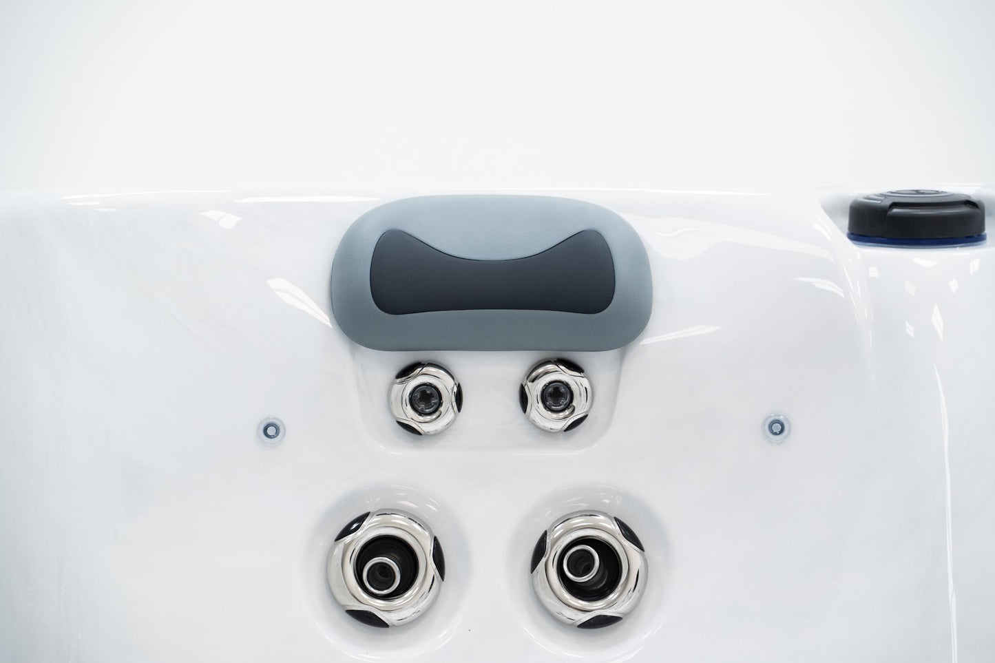 Superior Wellness 3 Person Hot Tub- Essence - Everything Wellness