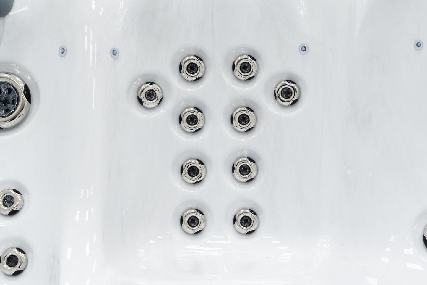 Superior Wellness 5 Seater Hot Tub- Luna - Everything Wellness