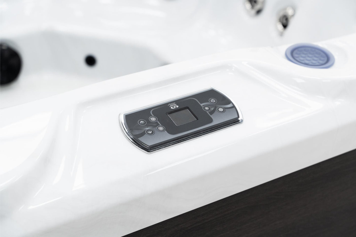 Superior Wellness 5 Seater Hot Tub- Luna - Everything Wellness