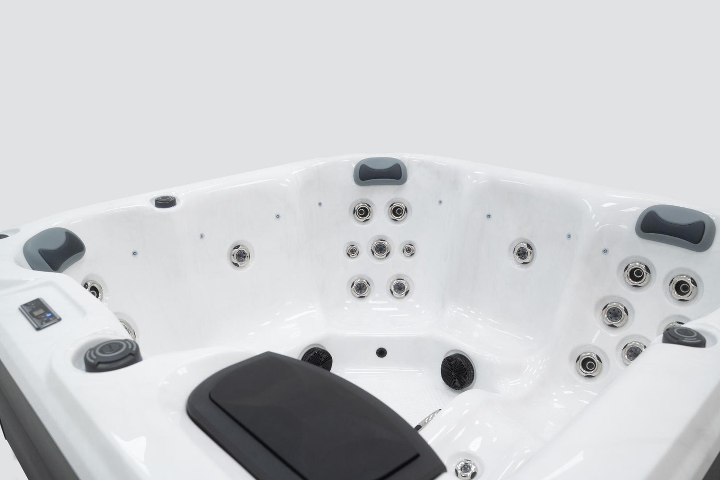 Superior Wellness 6 Person Hot Tub- Halo - Everything Wellness