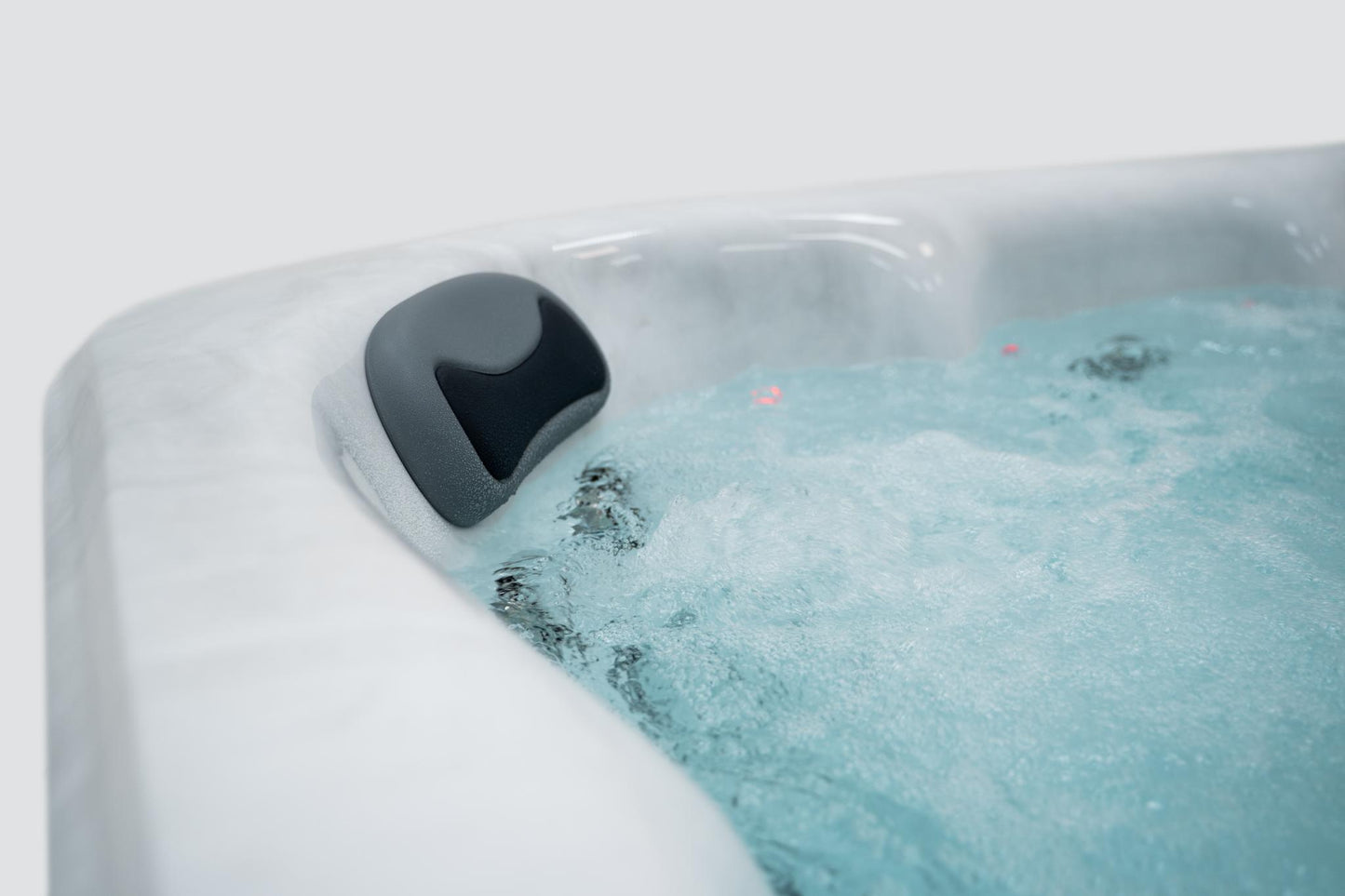 Superior Wellness 6 Person Hot Tub- Halo - Everything Wellness