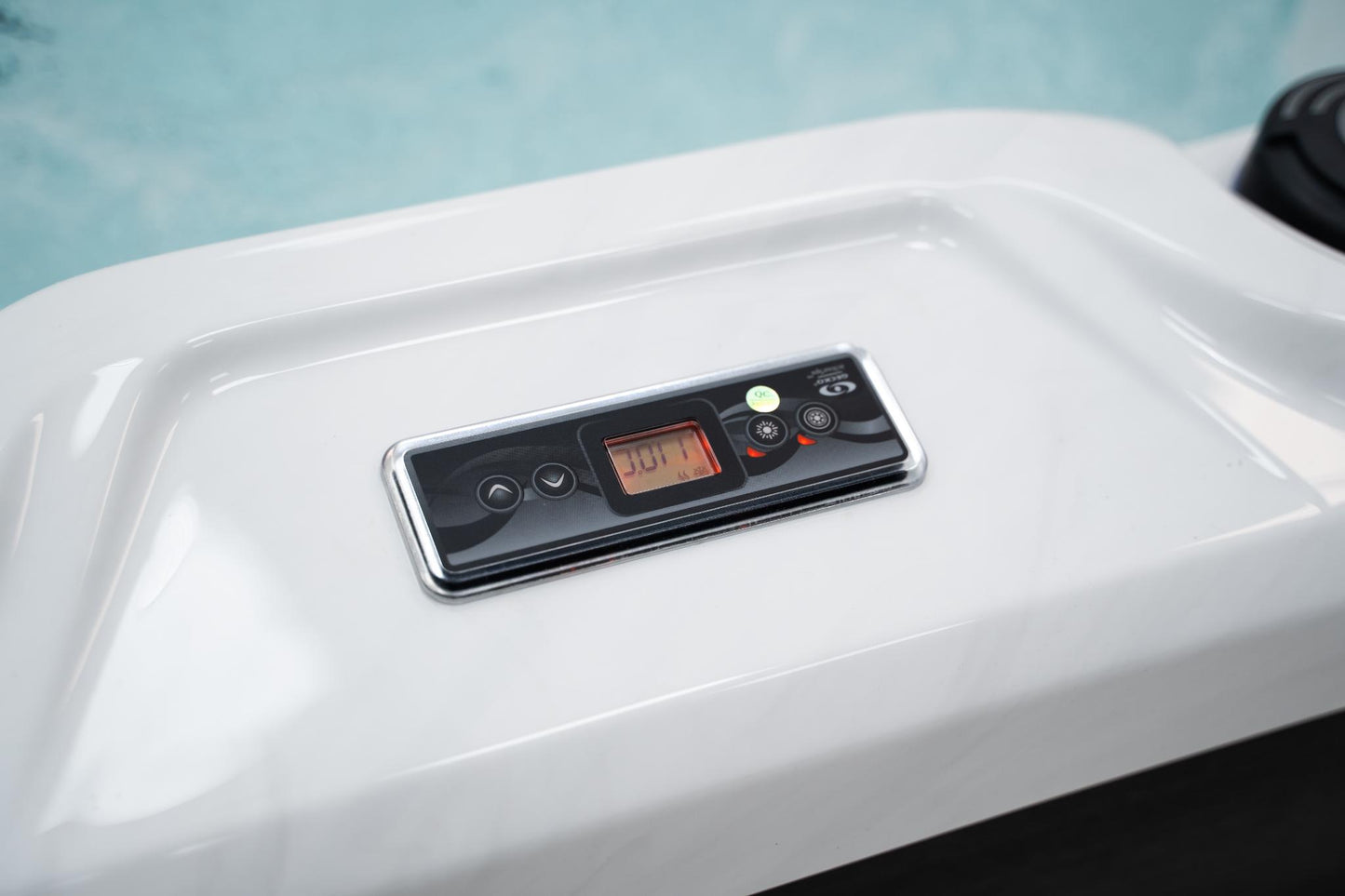 Superior Wellness 6 Person Hot Tub- Halo - Everything Wellness
