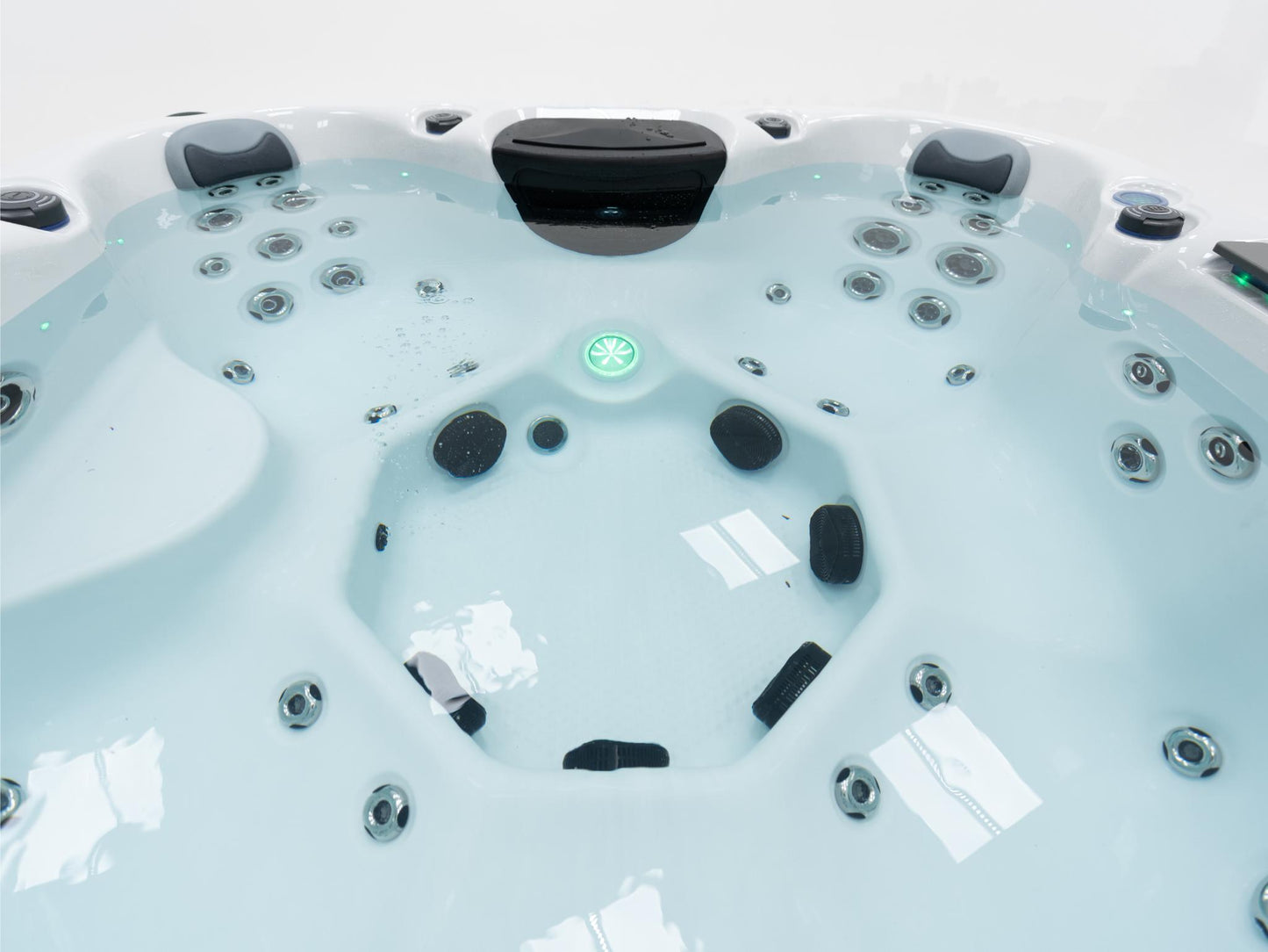 Superior Wellness 7 Seater Hot Tub- Eclipse - Everything Wellness