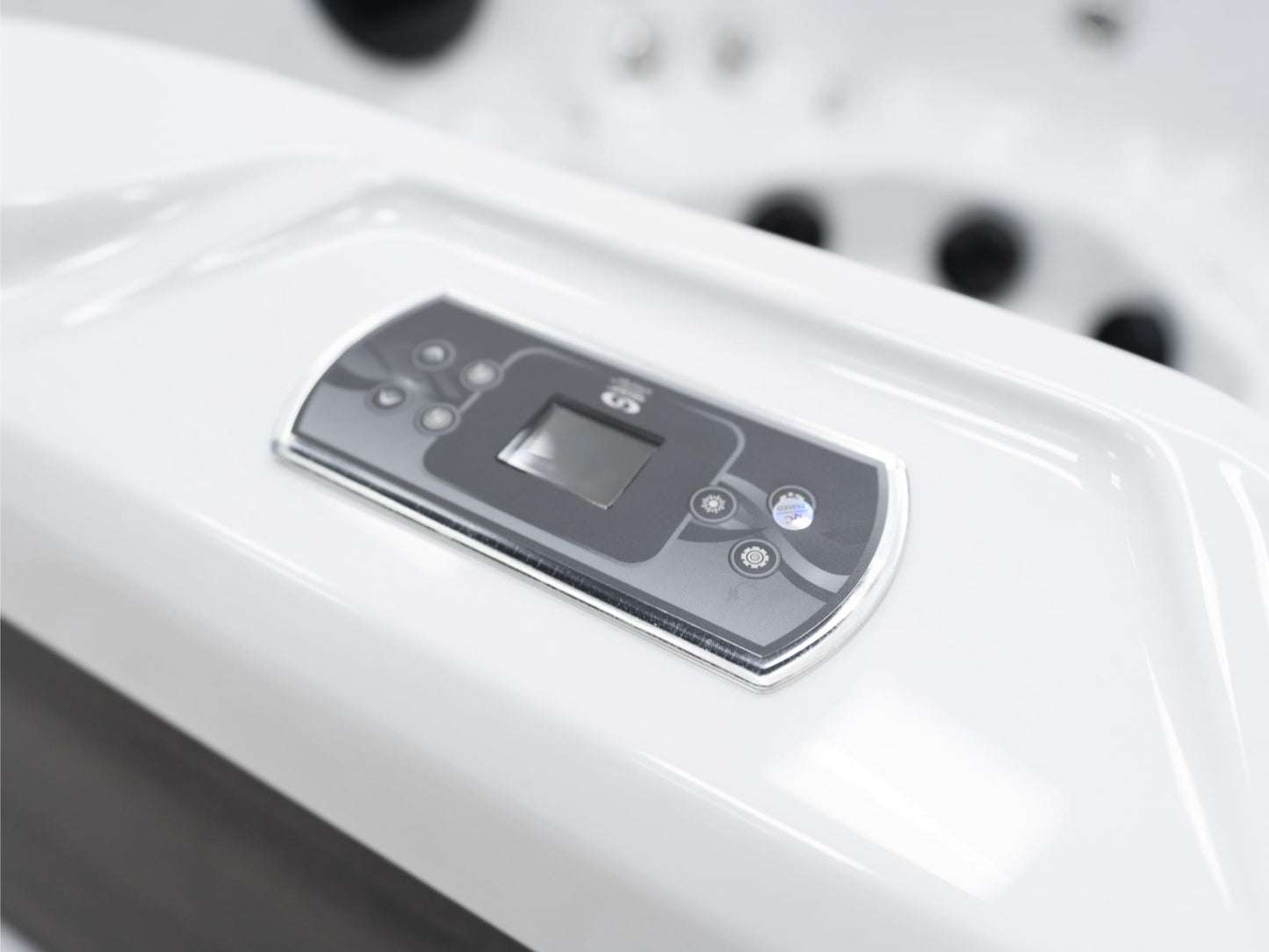 Superior Wellness 7 Seater Hot Tub- Eclipse - Everything Wellness
