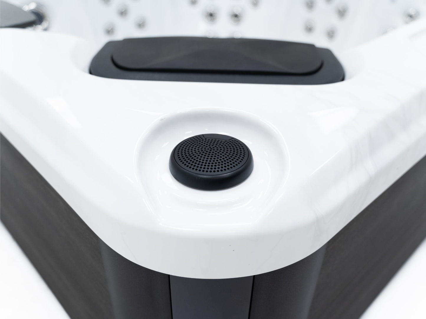 Superior Wellness 5 Seater Hot Tub- Serene - Everything Wellness