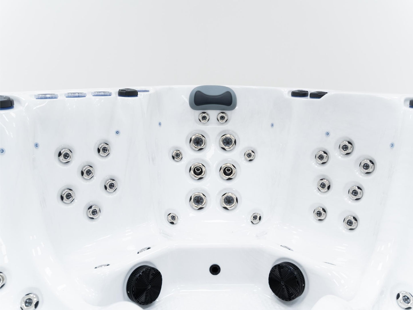 Superior Wellness 5 Seater Hot Tub- Serene - Everything Wellness