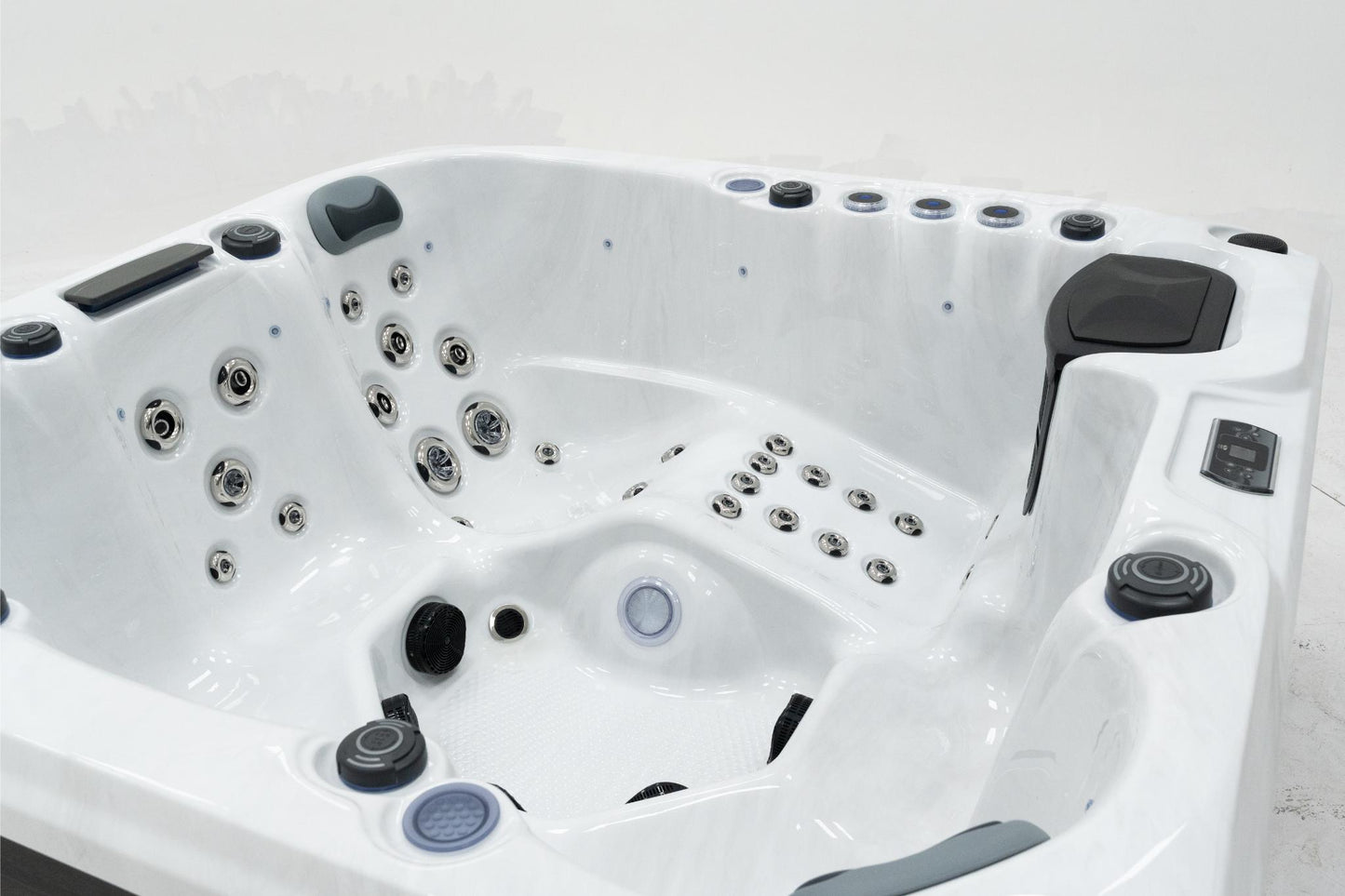 Superior Wellness 6 Seater Hot Tub- Zenith - Everything Wellness