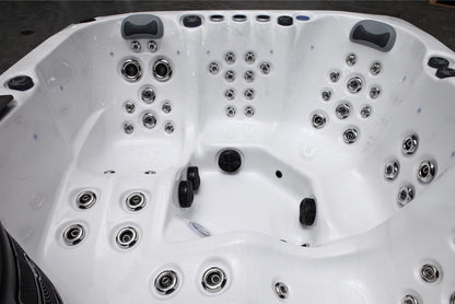 Superior Wellness 5 Seater Hot Tub- Luna - Everything Wellness