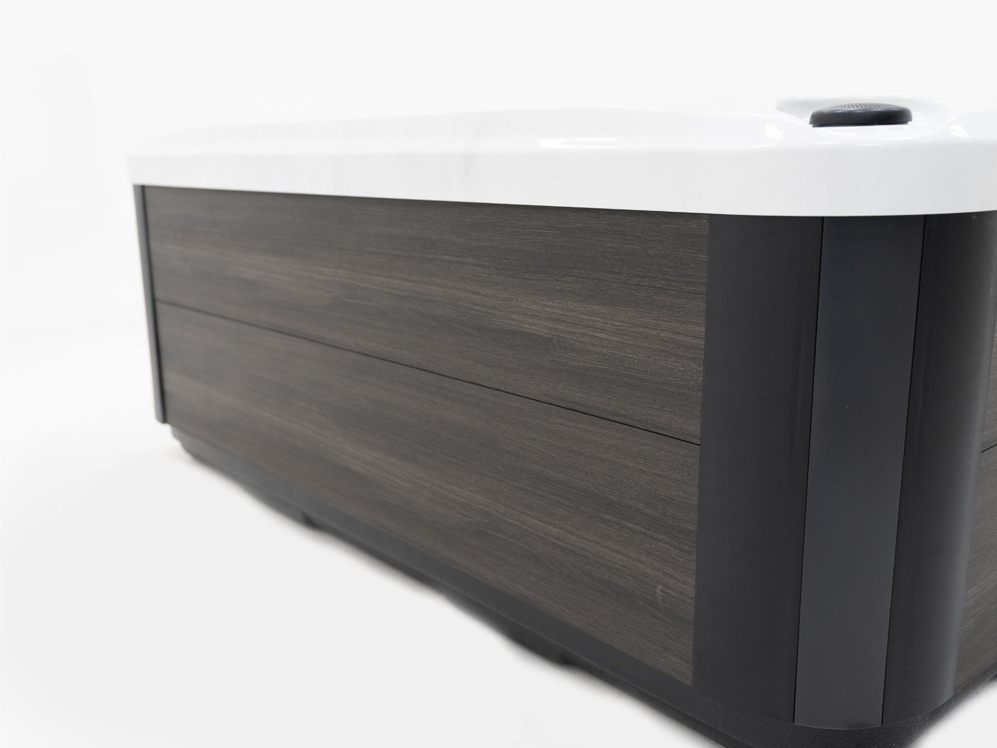 Superior Wellness 7 Seater Hot Tub- Eclipse - Everything Wellness