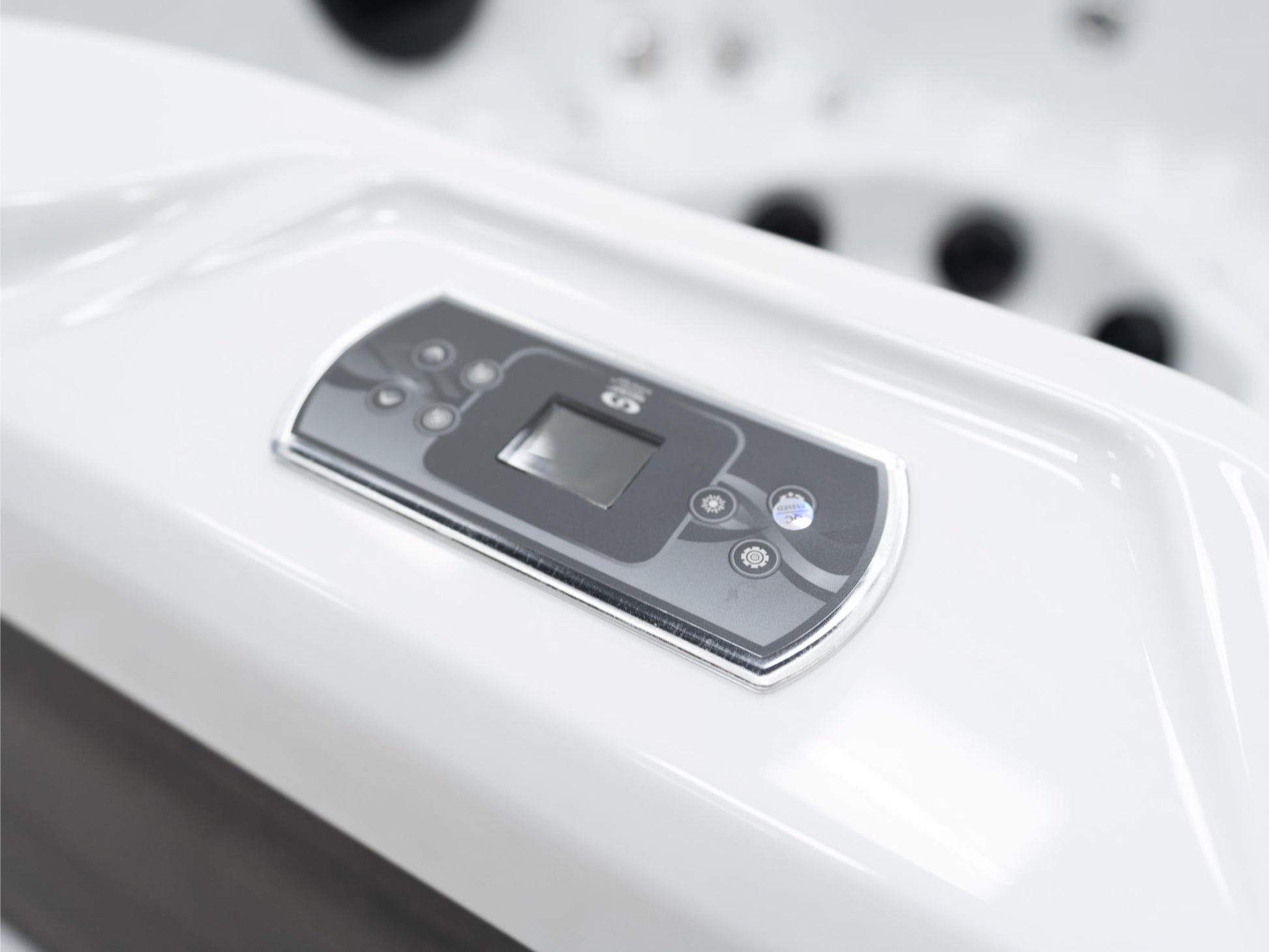 Superior Wellness 7 Seater Hot Tub- Eclipse - Everything Wellness
