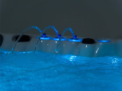 Superior Wellness 5 Seater Hot Tub- Serene - Everything Wellness