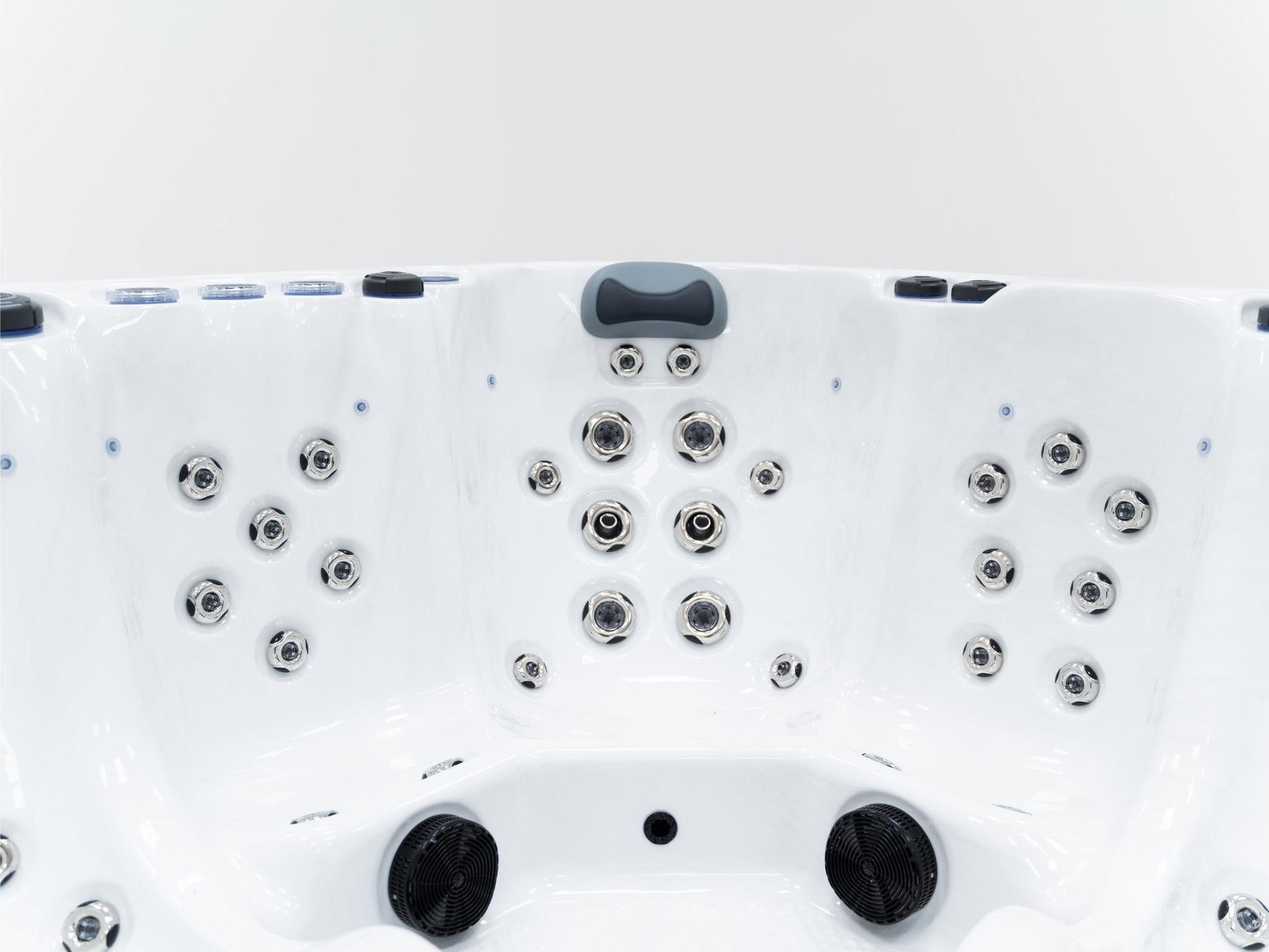 Superior Wellness 5 Seater Hot Tub- Serene - Everything Wellness