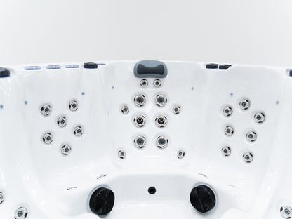 Superior Wellness 5 Seater Hot Tub- Serene - Everything Wellness