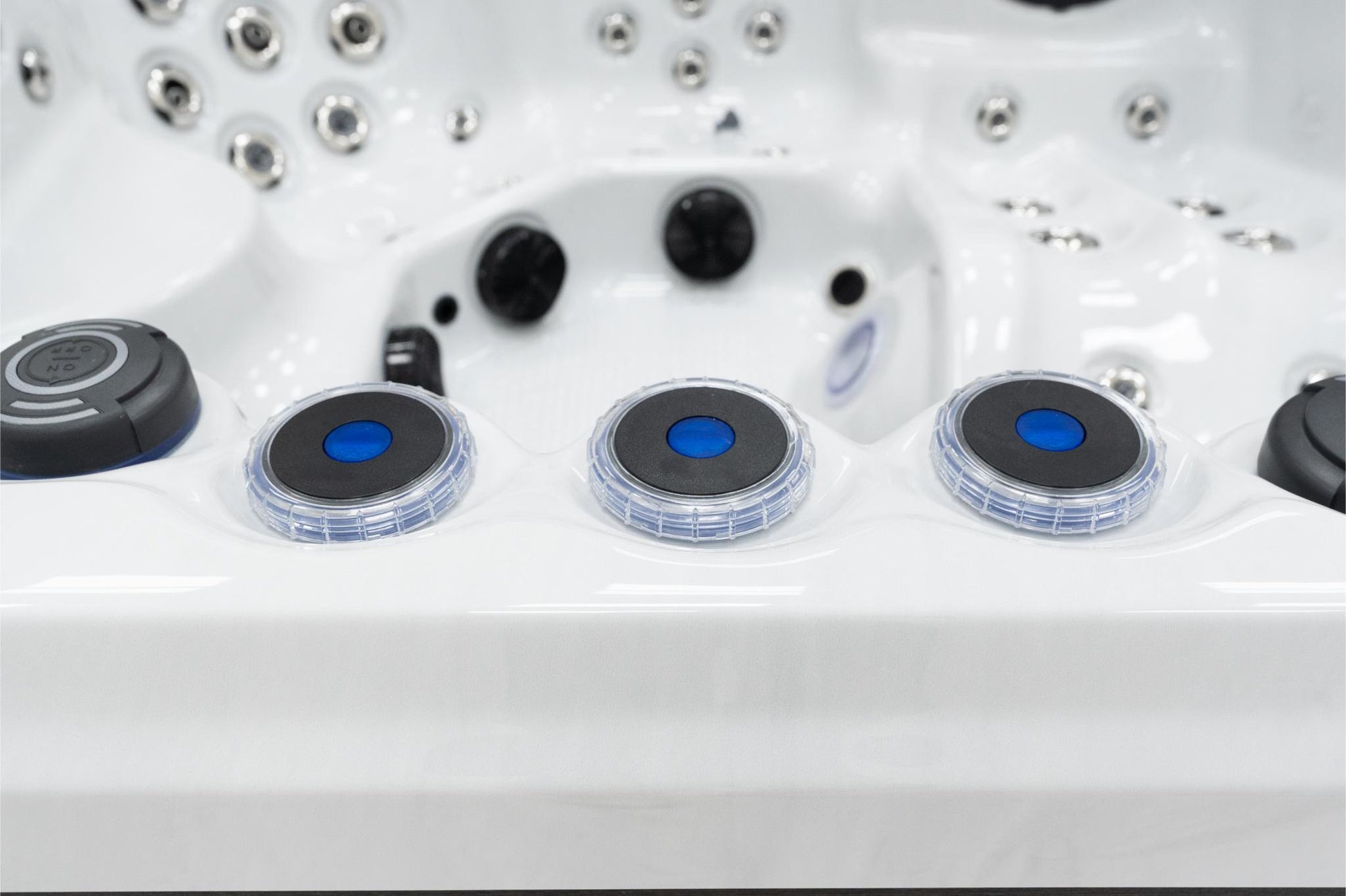 Superior Wellness 5 Seater Hot Tub- Aurora - Everything Wellness