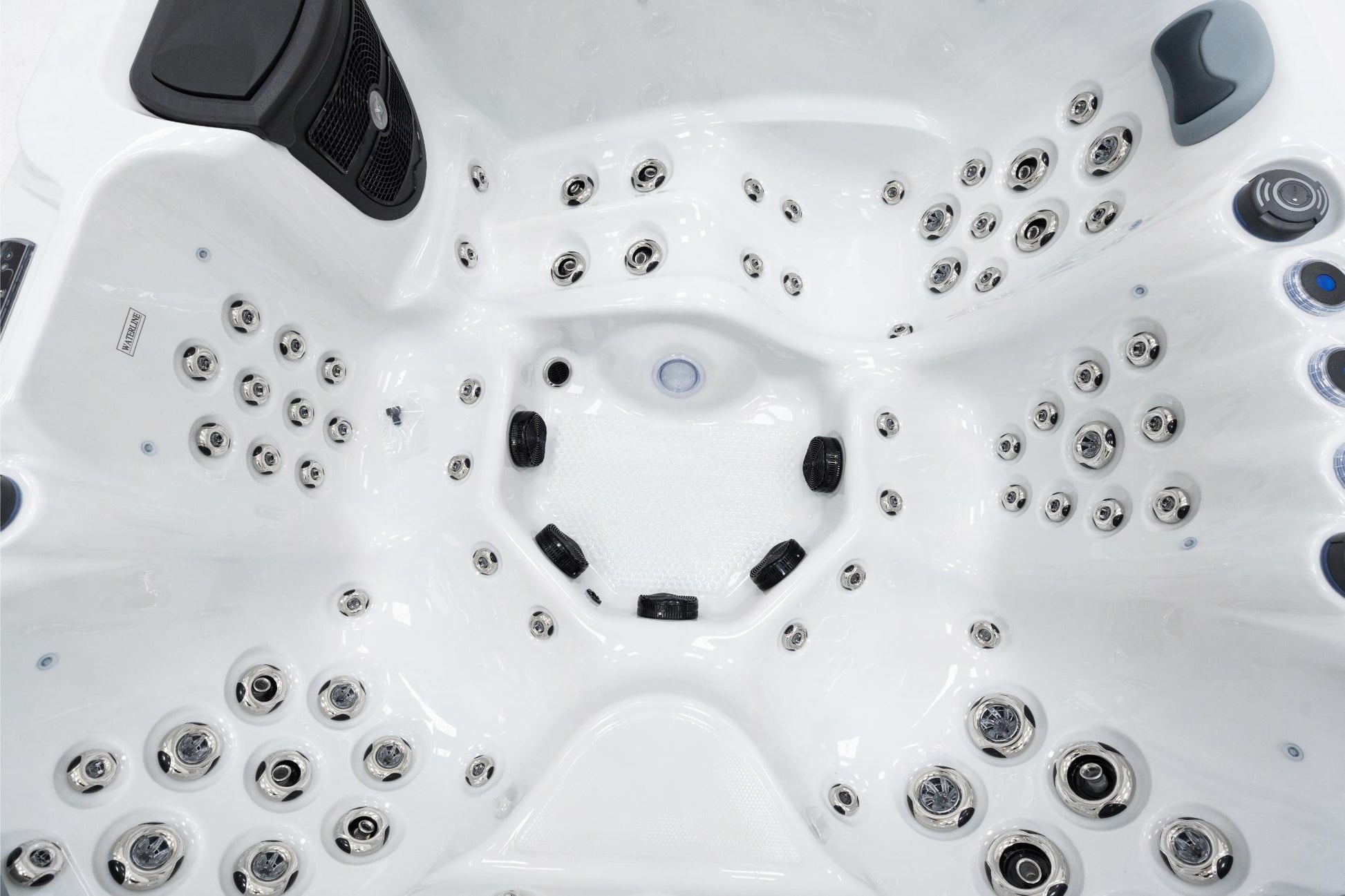 Superior Wellness 5 Seater Hot Tub- Aurora - Everything Wellness